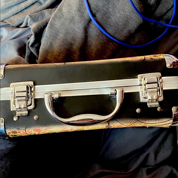 Black Makeup Train Case - Picture 3 of 3